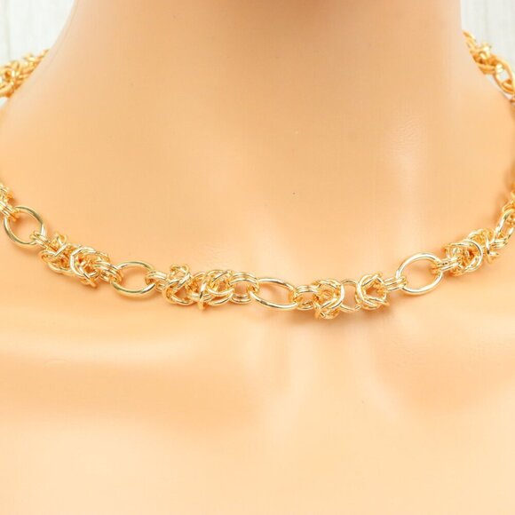 "Minimalist & Elegant Necklace Chain – Perfect for Women & Girls | UNVRC1624 - Picture 10 of 10